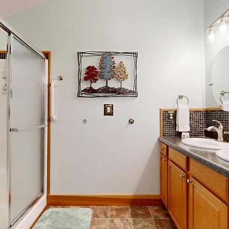 2 Bed 2 Bath Vacation Home In Whittier V 외부 사진