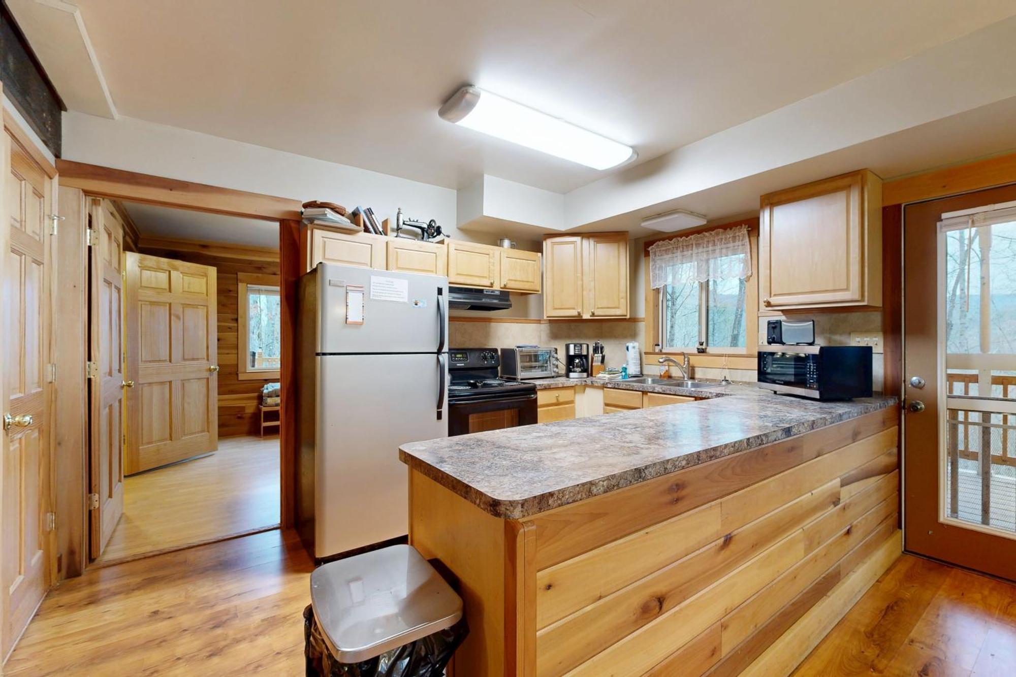 2 Bed 2 Bath Vacation Home In Whittier V 외부 사진